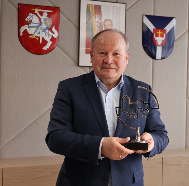 Sėkmingiausiai dirbančioms Kauno rajono įmonėms – padėkos ženklai