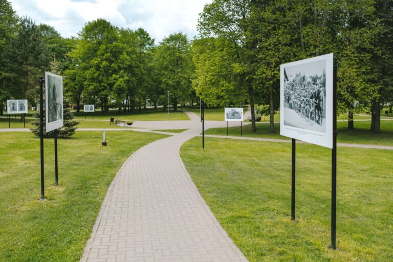 Liepų parkas