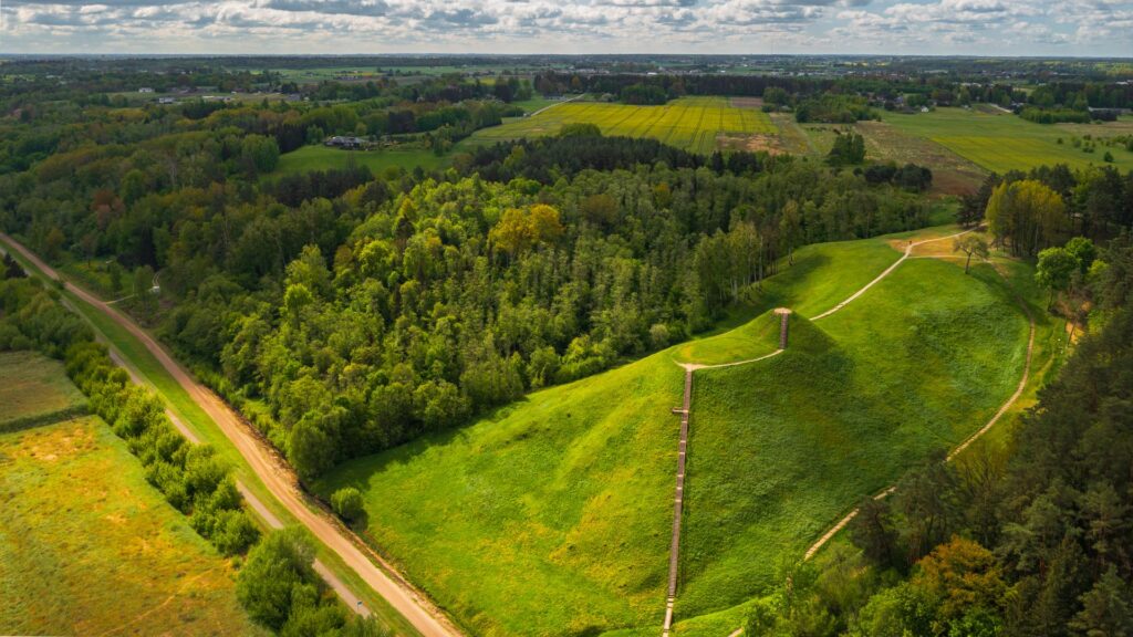 Pyplių piliakalnis