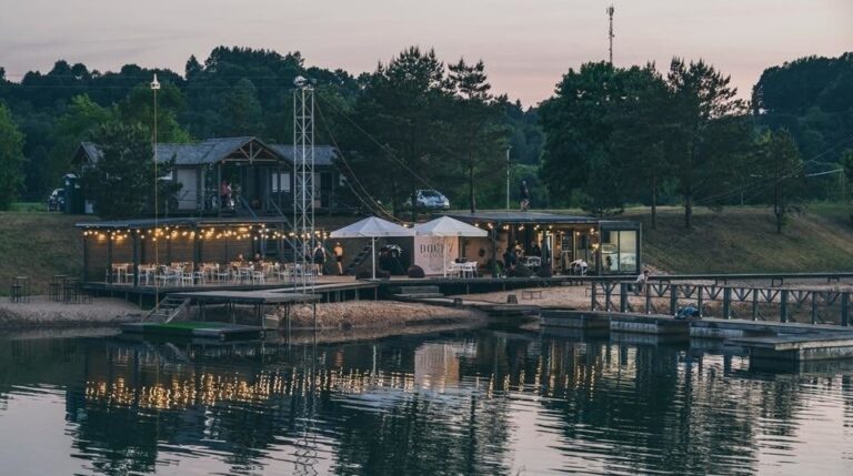 Vandenlenčių parkas DOCK7