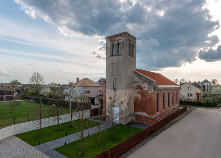 Garliavos evangelikų liuteronų bažnyčia